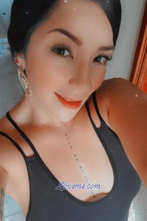 201724 - Leidy Age: 30 - Colombia